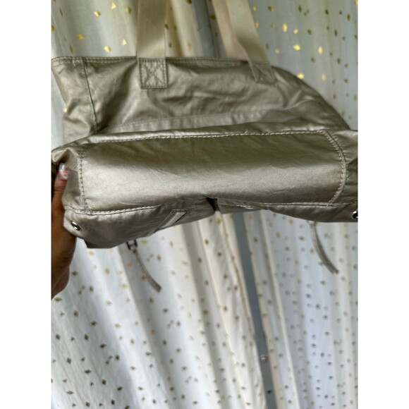 Juicy Couture Metallic 8 Compartment Medium Tote Shoulder Bag With Charm - Picture 4 of 12